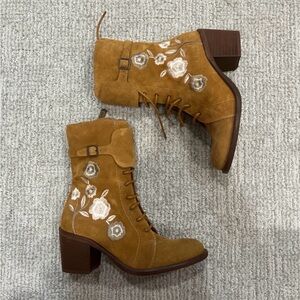 Sundance and Veracruz Floral Embroidered Tan Suede Lace Up Boots